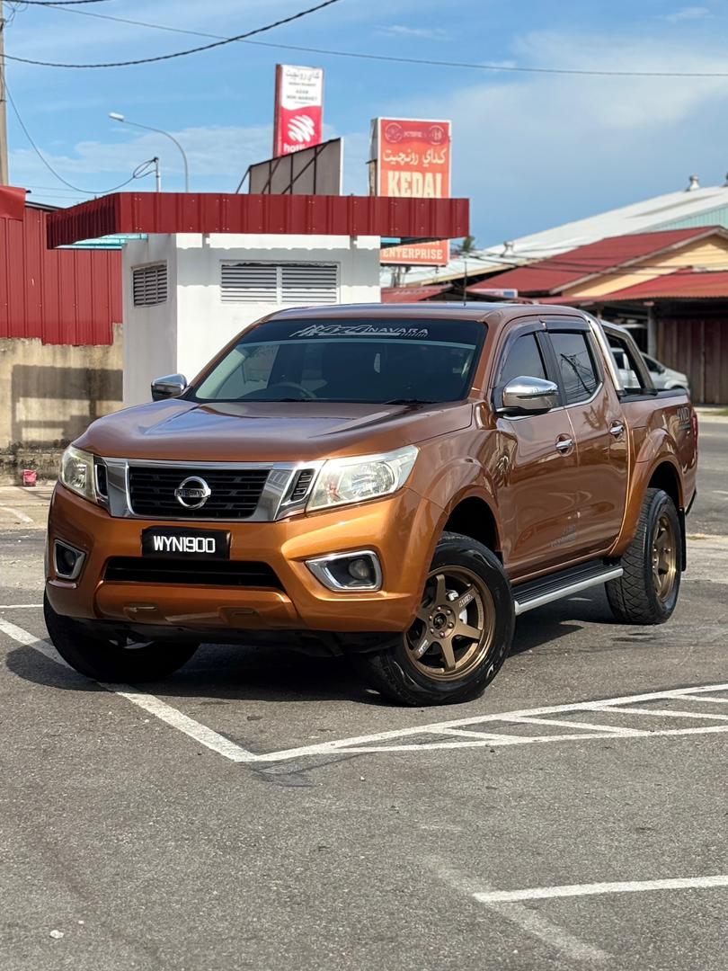Nissan NAVARA 2.5V AT 4WD 2016